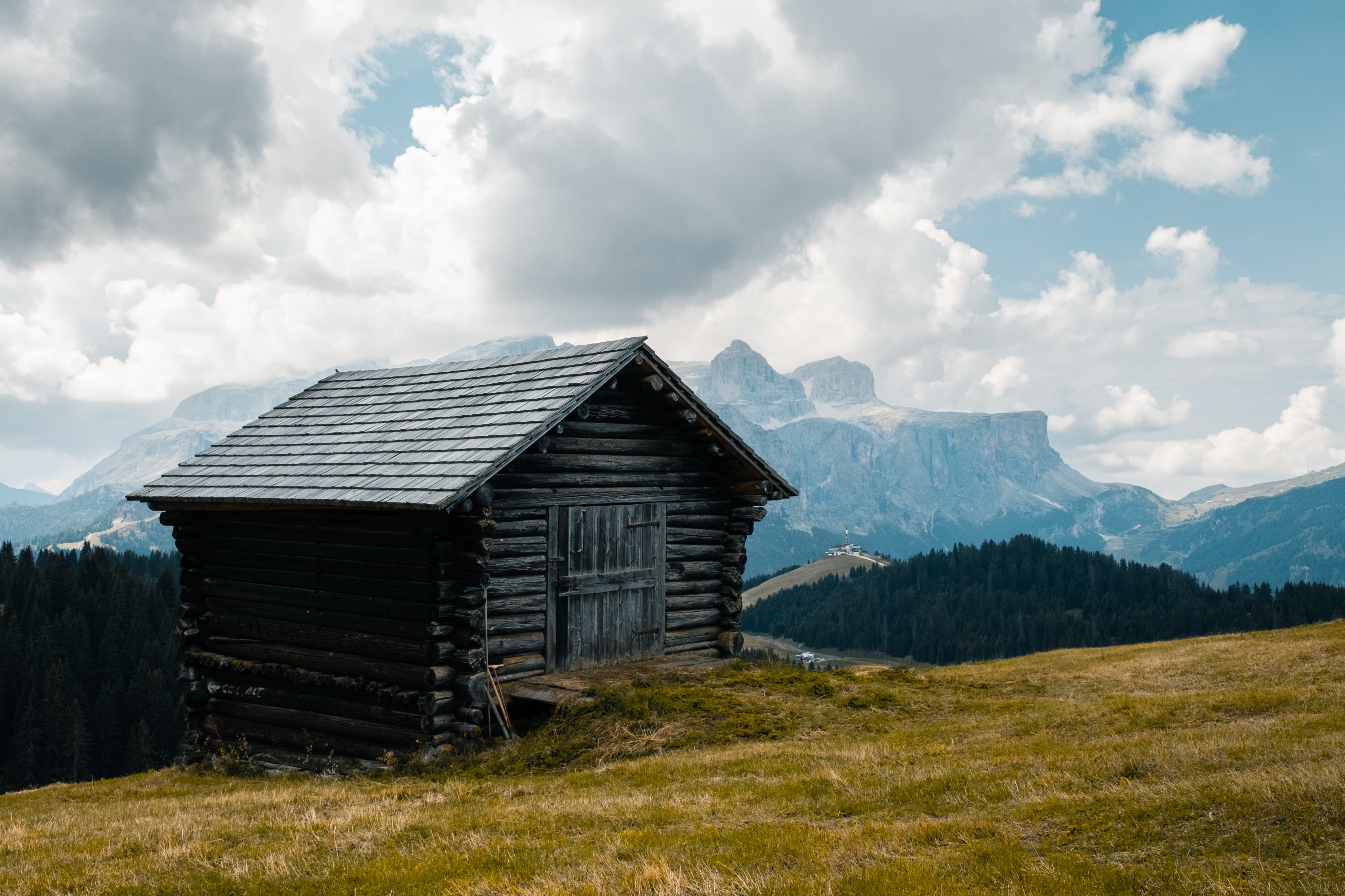 wooden cabin